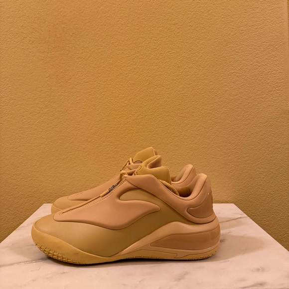 Shai 001 “Butter” Converse Basketball Shai Gilgeous-Alexander - Picture 3 of 9